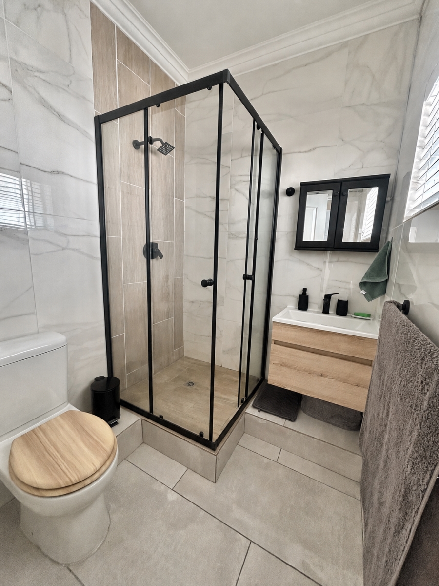 0 Bedroom Property for Sale in Green Point Western Cape